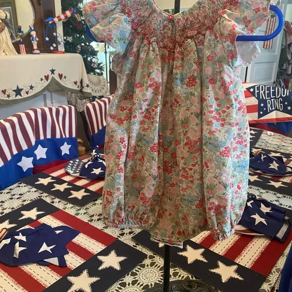 Isabel Garreton Smocked Infant Girls Romper size 24 months - Picture 11 of 16